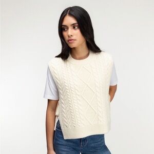 OAK + FORT SLEEVELESS CABLE-KNIT VEST WITH TIES